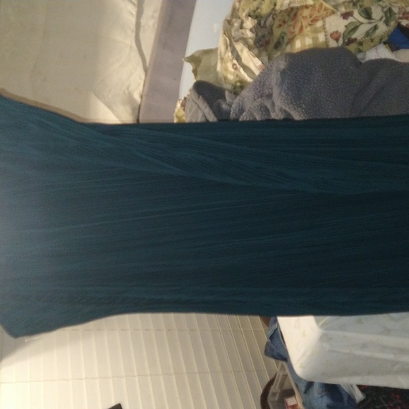 Green branded party dress - Picture 5 of 6